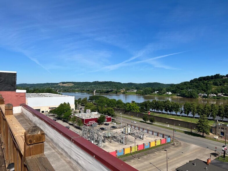 More Photos Of 1108 3rd Ave, Huntington Office For Sale