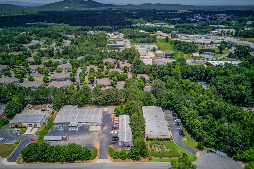 More Photos Of 3620 North Pky, Cumming Light Distribution For Lease