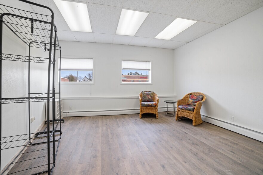More Photos Of 5913 Tower Ave, Superior Flex For Sale