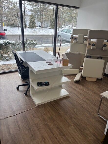 More Photos Of 6145 Scherers Pl, Dublin Light Distribution For Lease