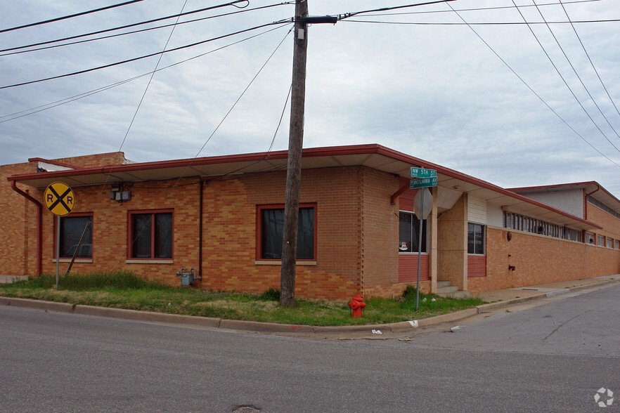More Photos Of 1837-1847 NW 5th St, Oklahoma City Service For Lease