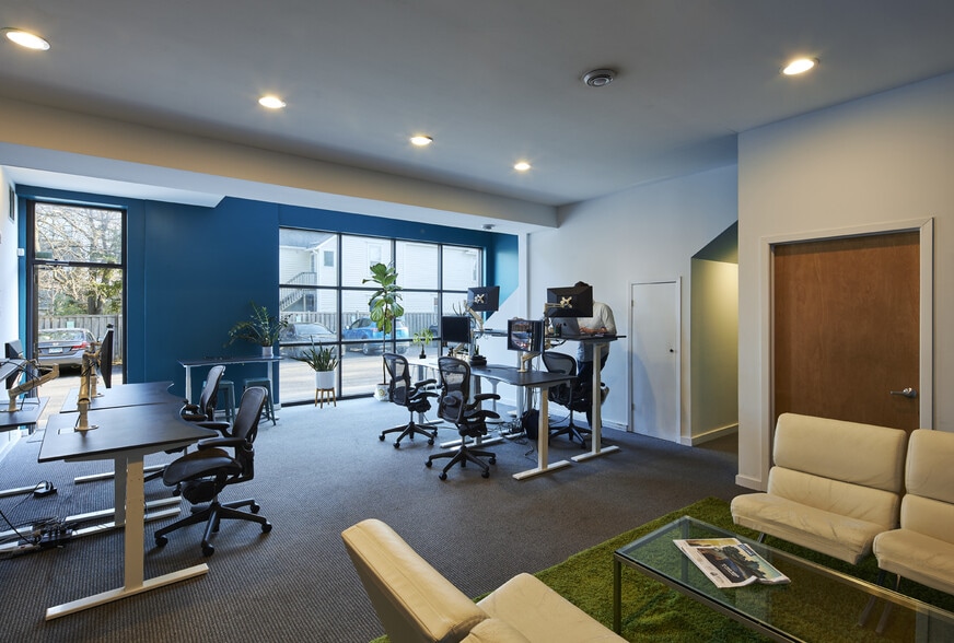 More Photos Of 2913 S Harriet Ave, Minneapolis Loft Creative Space For Sale