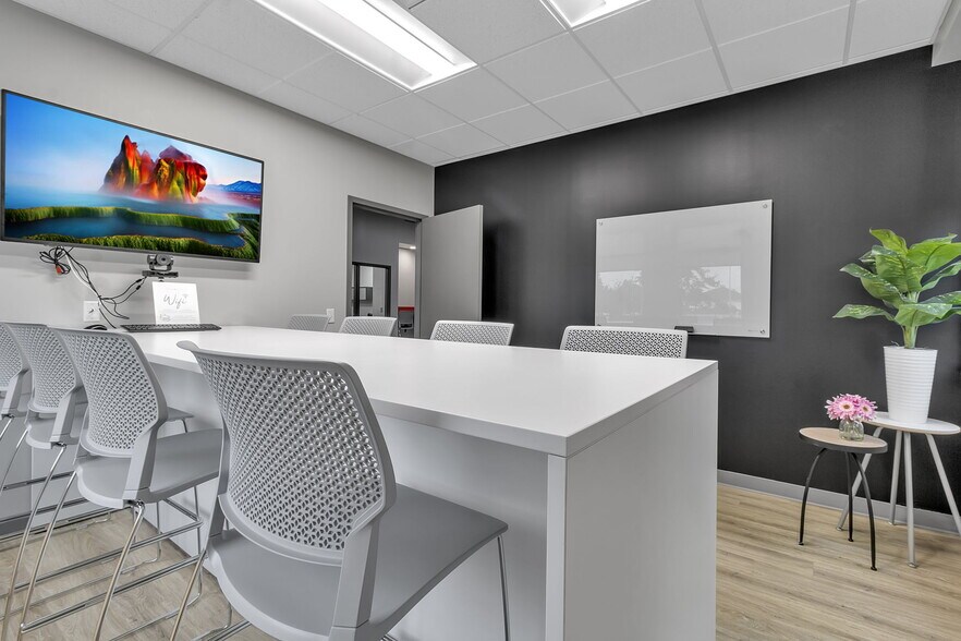 More Photos Of 6031-6045 Transit Rd, East Amherst Unknown For Lease