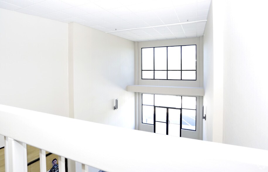 More Photos Of 450 Amwell Rd, Hillsborough Storefront Retail Office For Lease