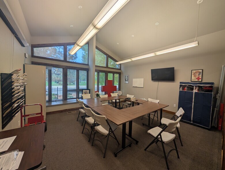 More Photos Of 1808 Boise Ave, Loveland Medical For Sale