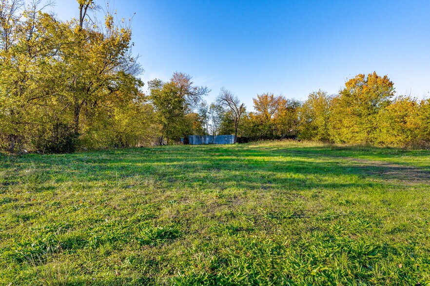 More Photos Of 1627 Fitzhugh, Dallas Land For Sale