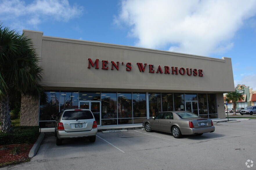 More Photos Of 2750-2830 NW Federal Hwy, Stuart Unknown For Lease