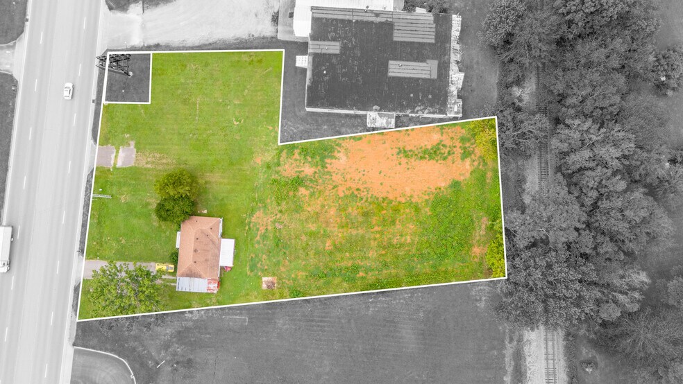 More Photos Of 309 N Military St, Loretto Land For Sale