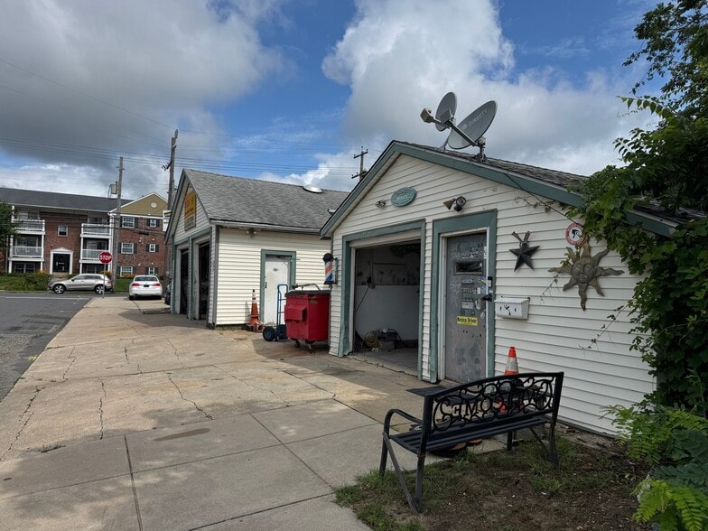 More Photos Of 520 Shore Rd, Somers Point Auto Dealership For Sale