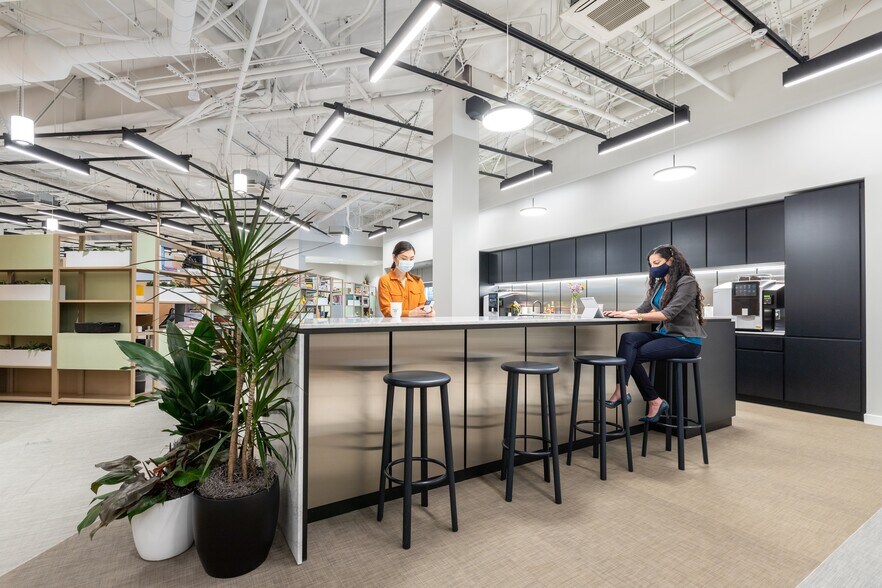 More Photos Of 1300 1st St, Napa Coworking Space