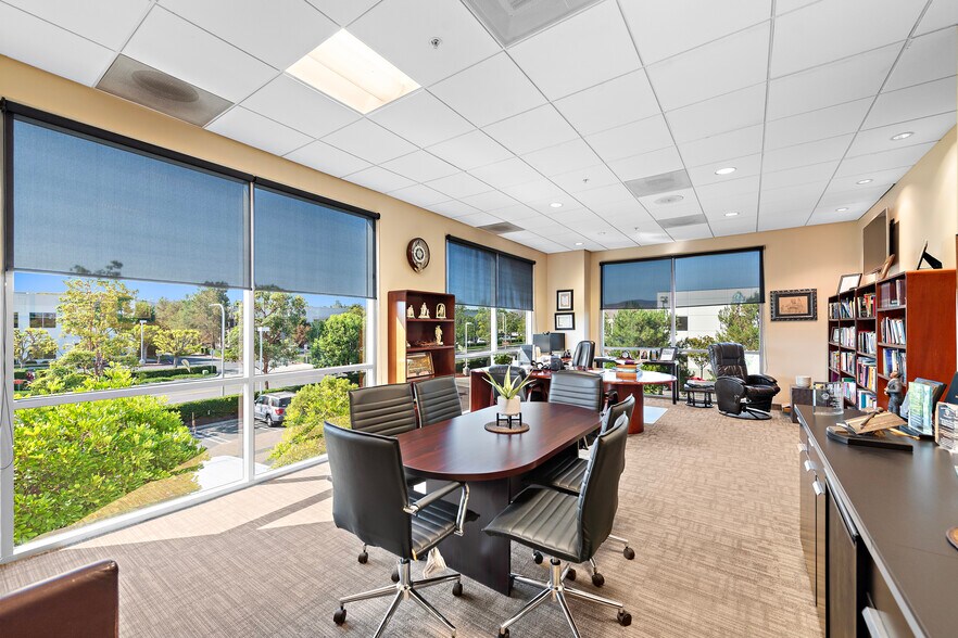 More Photos Of 45 Tesla, Irvine Flex For Sale