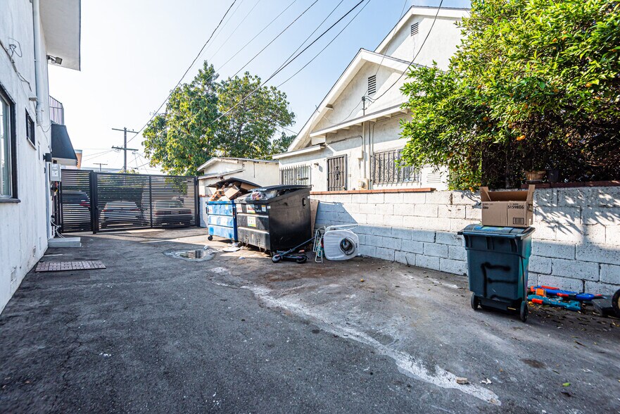 More Photos Of 4771 Marathon St, Los Angeles Apartments For Sale