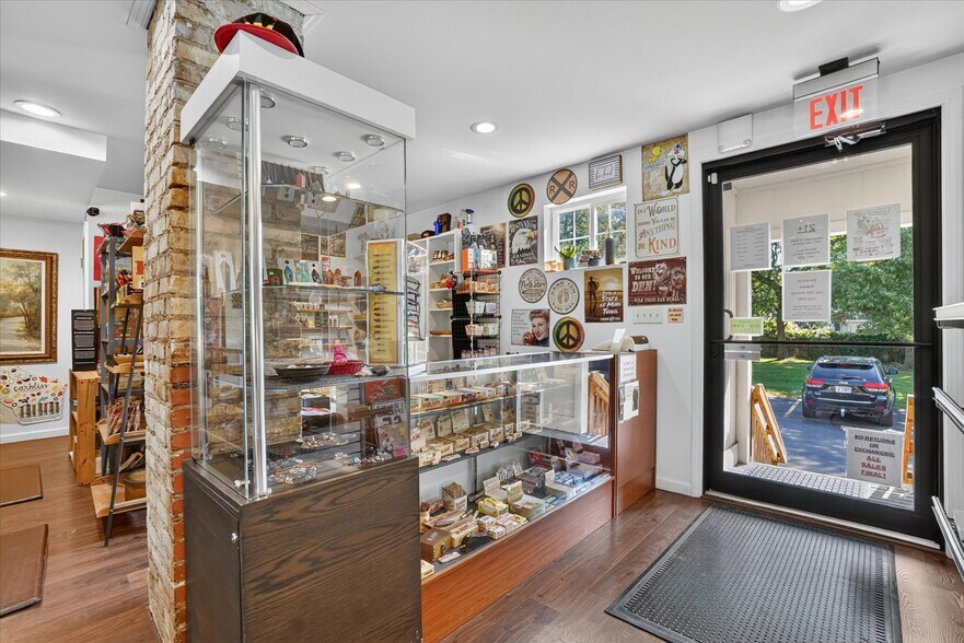More Photos Of 12425 Antioch Rd, Trevor Freestanding For Sale