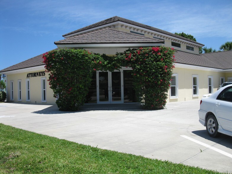 Primary Photo Of 423 Delaware Ave, Fort Pierce Office For Lease