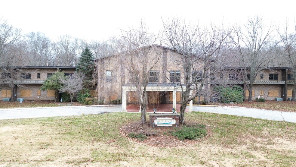 More Photos Of 60 Crouch Ave, Norwich Skilled Nursing Facility For Sale