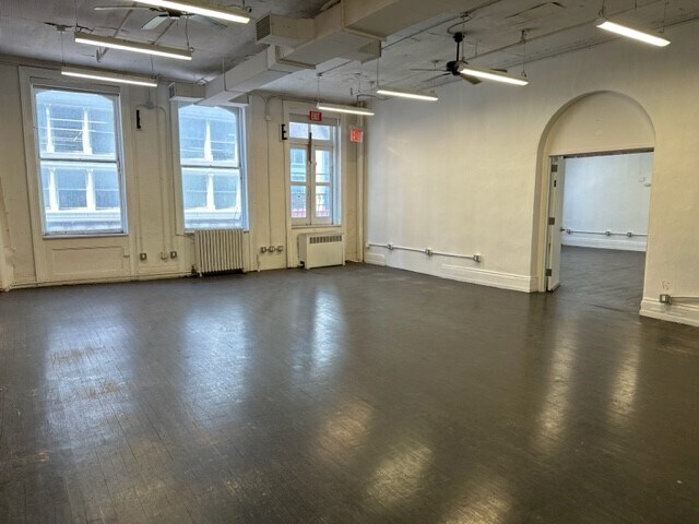 More Photos Of 552-556 Broadway, New York Office Residential For Lease