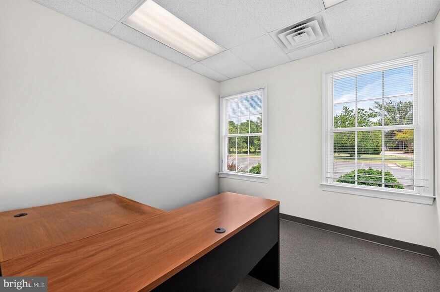 More Photos Of 7119 Salem Fields Blvd, Fredericksburg Office For Lease