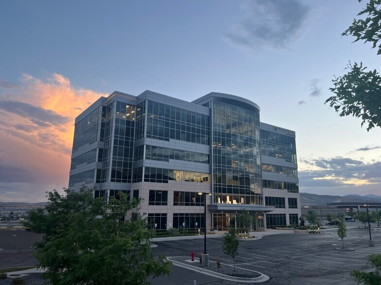 More Photos Of 3451 N Triumph Blvd, Lehi Office For Lease