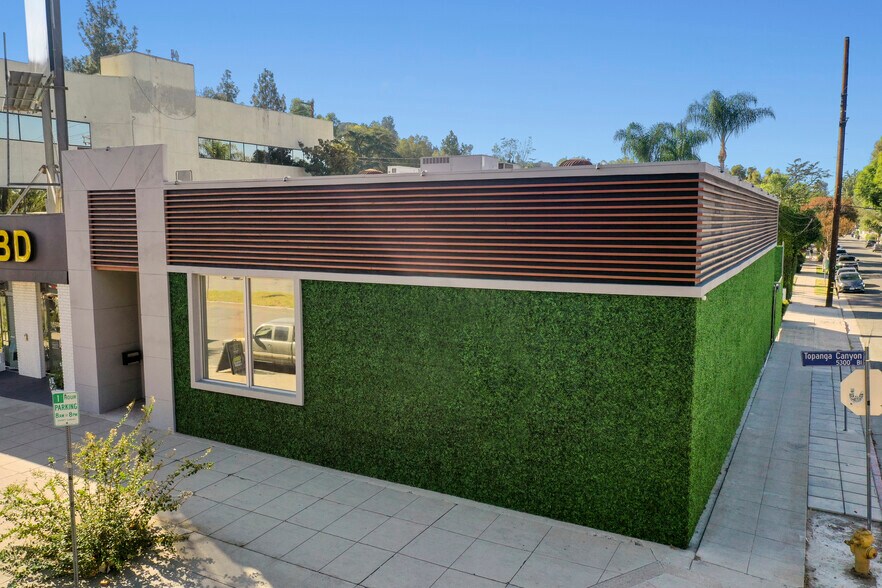 More Photos Of 5325 Topanga Canyon Blvd, Woodland Hills Office Residential For Lease