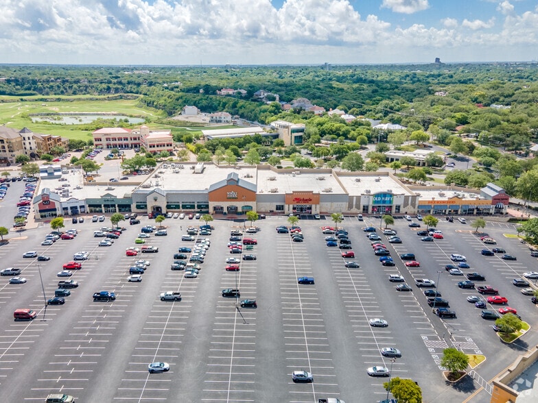 More Photos Of 255-1 E Basse Rd, San Antonio Unknown For Lease