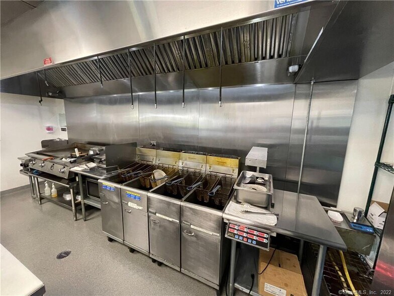 More Photos Of 605 Wolcott Rd, Wolcott Specialty For Sale