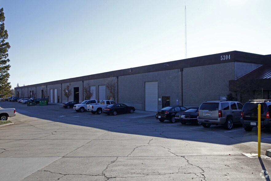More Photos Of 5304 Roseville Rd, North Highlands Warehouse For Lease