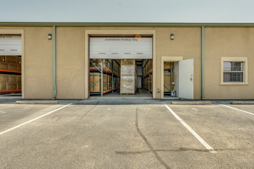 More Photos Of 14121 W US 290 Hwy, Austin Warehouse For Lease