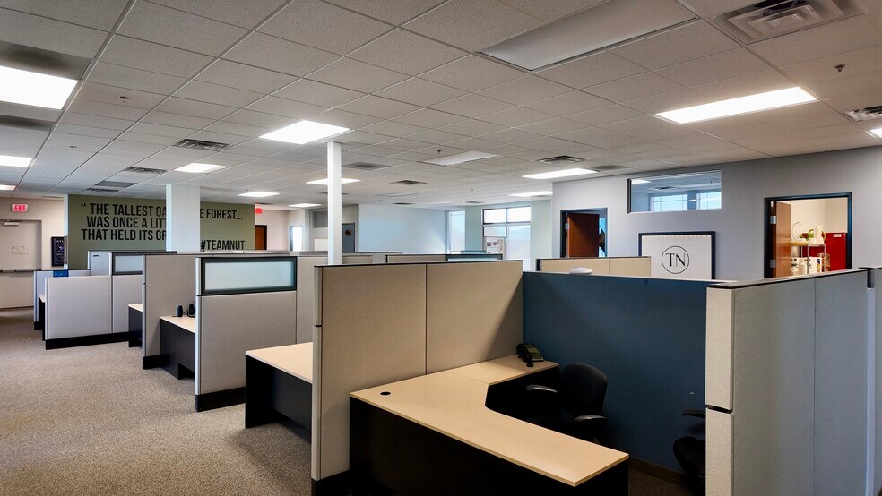 More Photos Of 5230 W Patrick Ln, Las Vegas Office For Sale