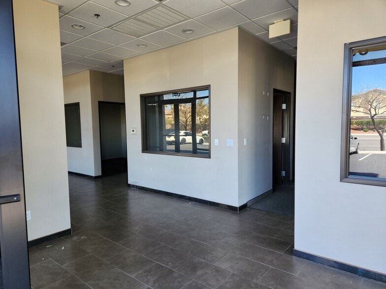 More Photos Of 8690 S Maryland Pky, Las Vegas Storefront Retail Office For Lease