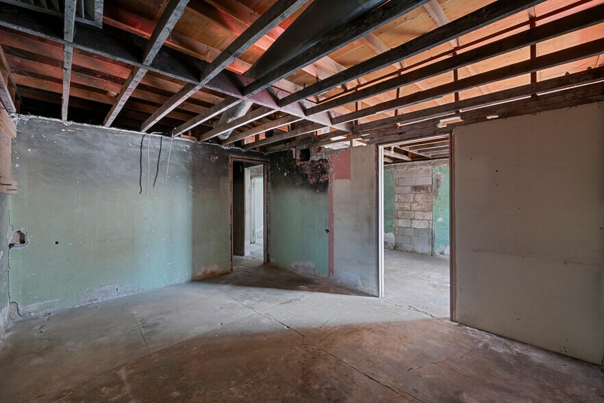 More Photos Of 3329 S Sue St, South Salt Lake Storefront Retail Office For Sale