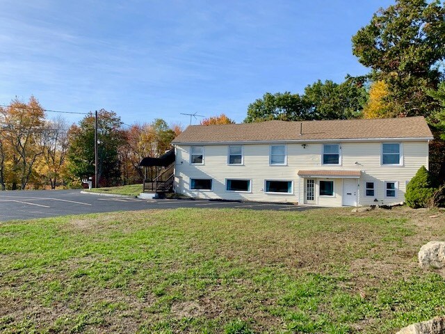 More Photos Of 1049 Tiogue Ave, Coventry Showroom For Lease