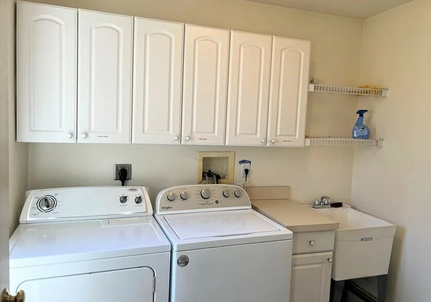 More Photos Of 189 Fair St, Carmel Apartments For Sale