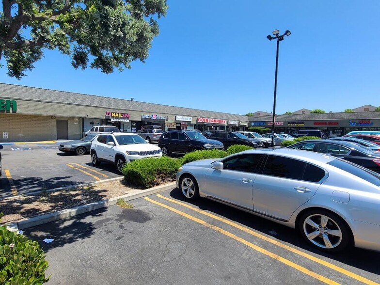 More Photos Of 3560 Redondo Beach Blvd, Torrance Storefront For Lease