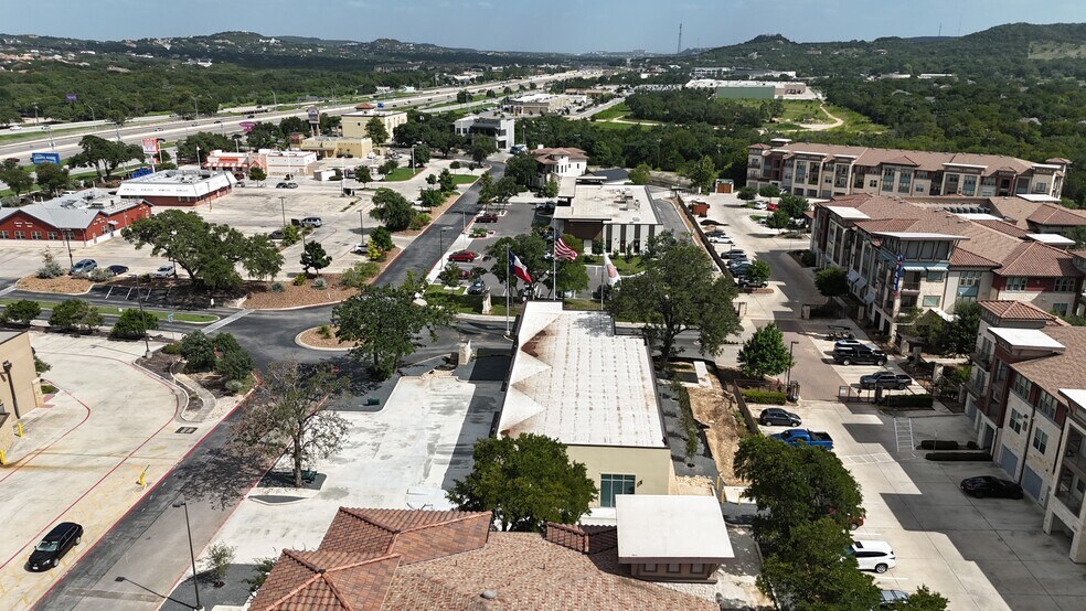 More Photos Of 7927 Calle Rialto, San Antonio Restaurant For Lease