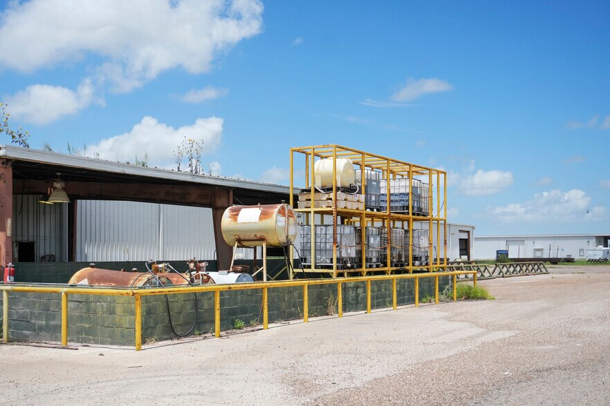 More Photos Of 4127 County Road 34, Robstown Warehouse For Sale