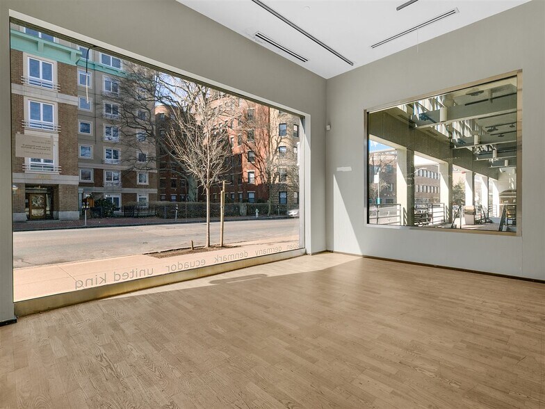 More Photos Of 997-1013 Massachusetts Ave, Cambridge Freestanding For Lease
