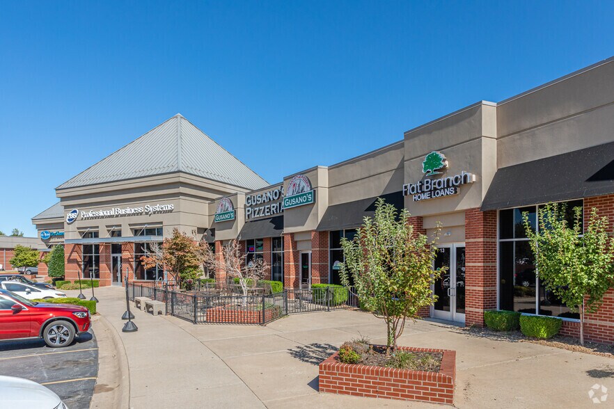 Primary Photo Of 2905 S Walton Blvd, Bentonville Storefront For Lease