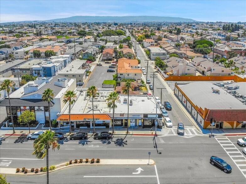 More Photos Of 2300 Artesia Blvd, Redondo Beach Storefront Retail Residential For Sale