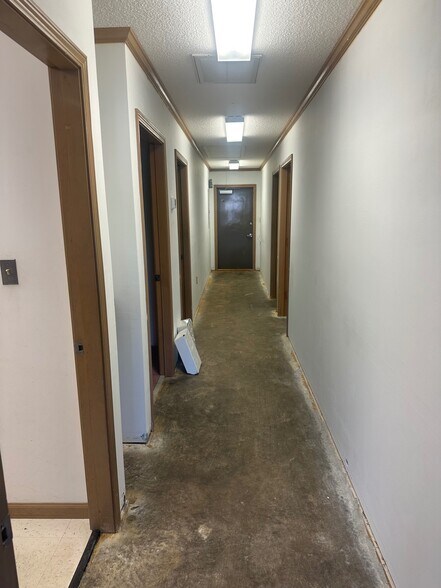 More Photos Of 4200 E North St, Greenville Office For Lease