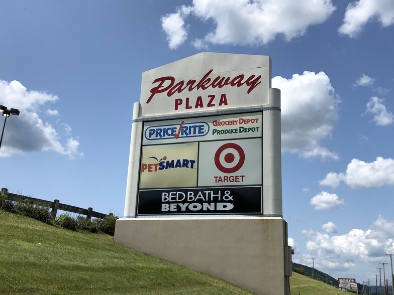 More Photos Of 3112-3128 Vestal Pky E, Vestal Township Unknown For Lease