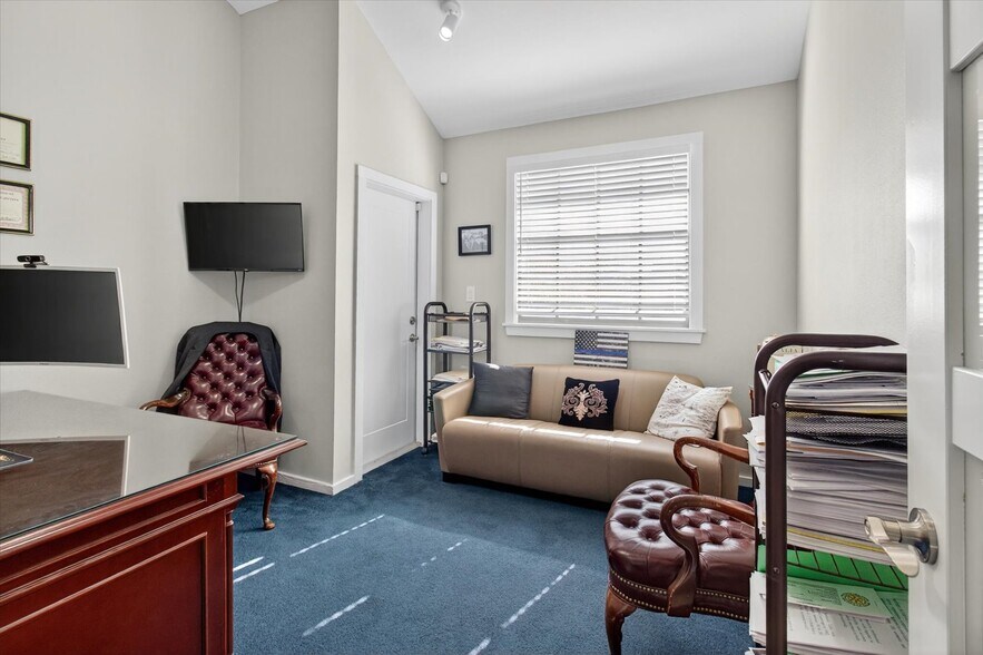 More Photos Of 10225 Ulmerton Rd, Largo Medical For Sale