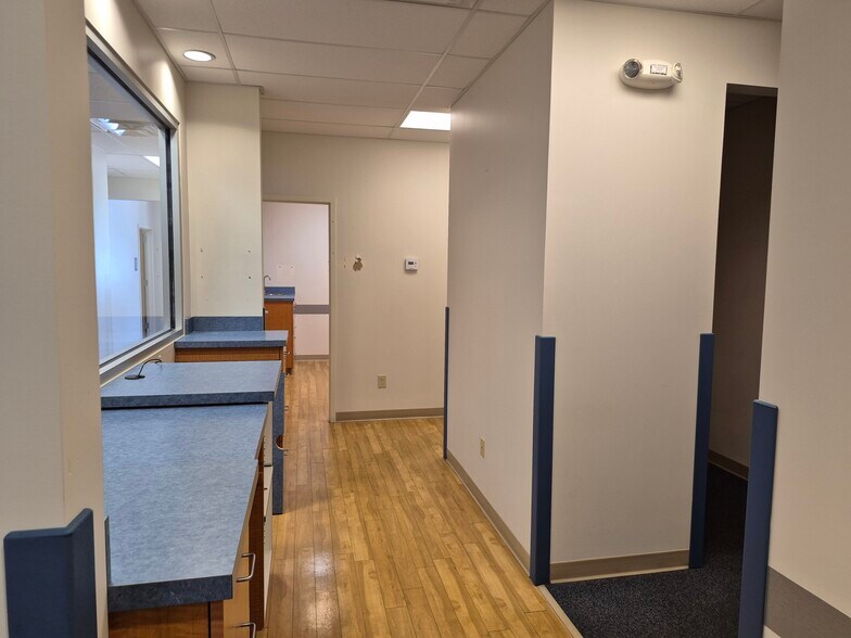 More Photos Of 942 Cherry St, Blanchester Unknown For Lease