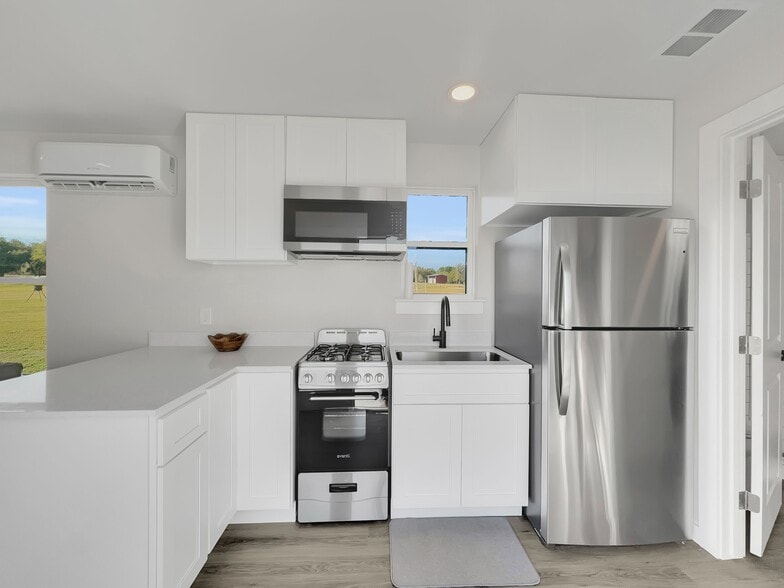 More Photos Of 14485 County Road 156, Bluff Dale Multifamily For Sale
