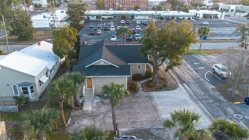 More Photos Of 23 E 8th St, Panama City Office Residential For Sale