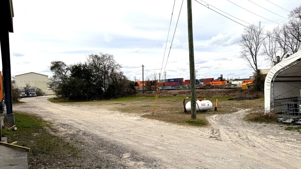 More Photos Of 501 Stiles Ave, Savannah Manufacturing For Sale