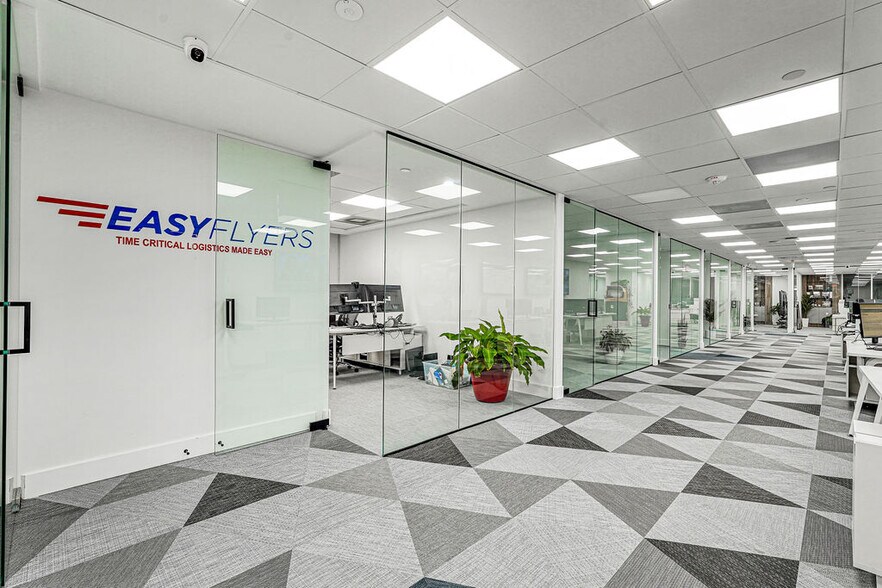 More Photos Of 1110 Brickell Ave, Miami Office For Sale