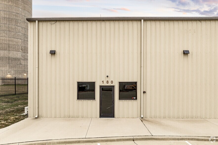 More Photos Of 4295 County Road 86, Celina Warehouse For Lease