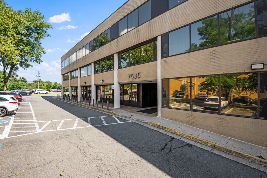 More Photos Of 7535 Little River Tpke, Annandale Office Residential For Sale