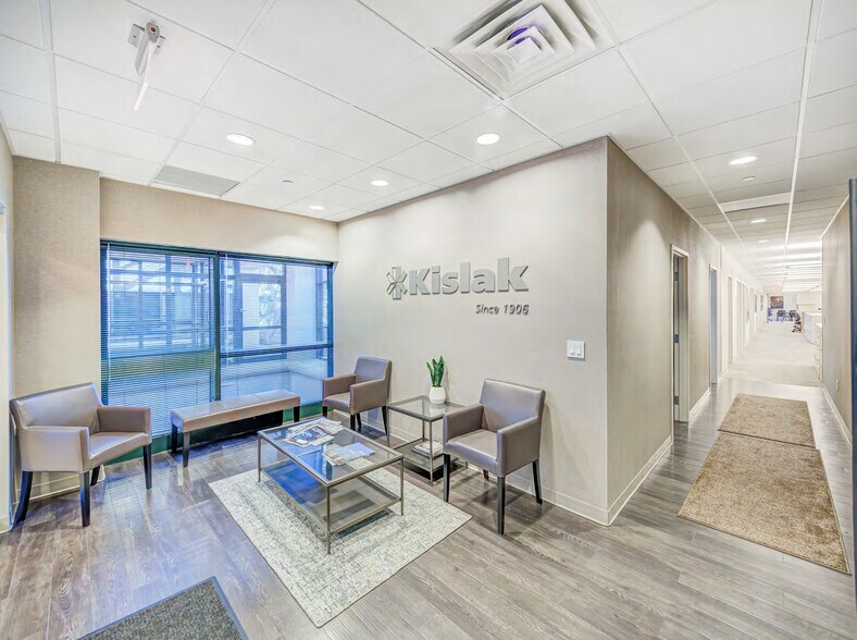 More Photos Of 100 Woodbridge Center Dr, Woodbridge Office For Lease