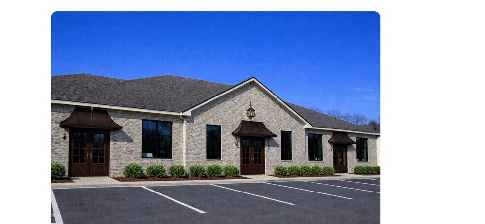 Primary Photo Of 2500 Interstate Dr, Opelika Medical For Lease